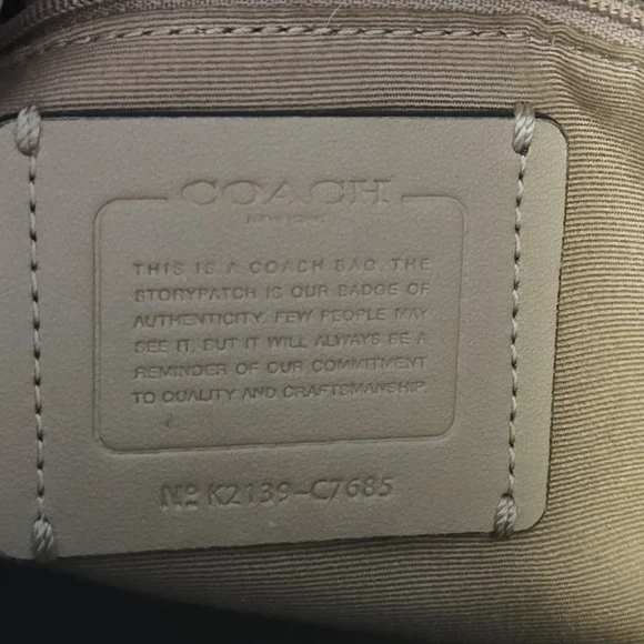 Coach Dempsey carryall in signature pink tote purse - Picture 8 of 16